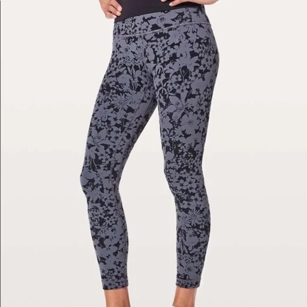 Lululemon Align High Rise Leggings in Efflorescent Nebula Black Size 4 27”